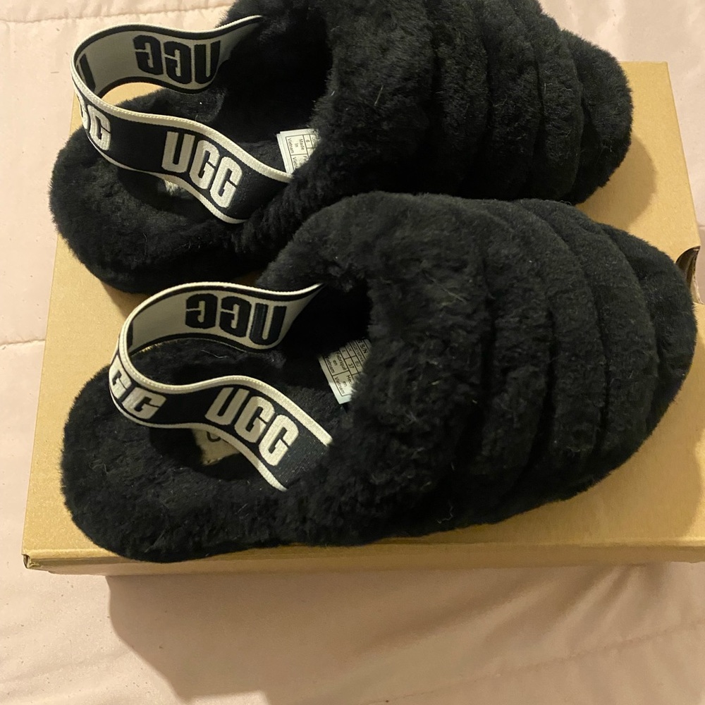 Black Ugg Fluff Yeah slide